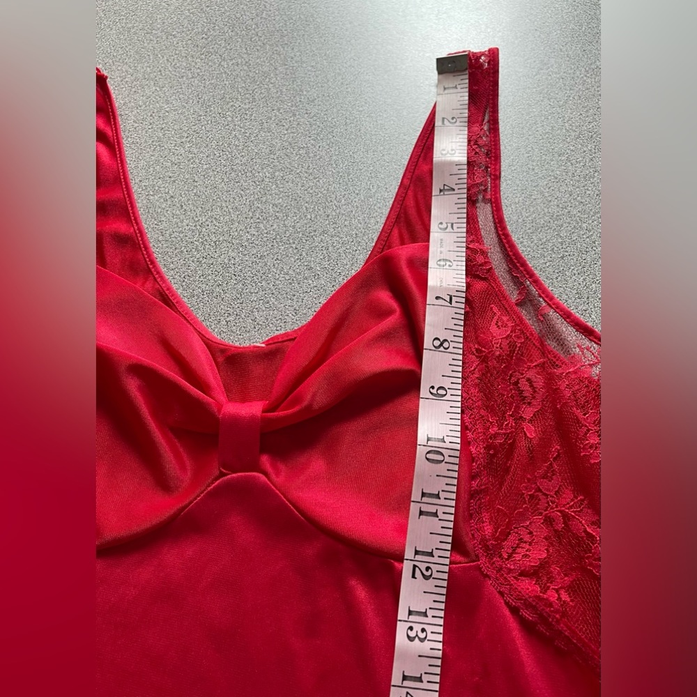 Vintage Bright Red Long Nightgown - Picture 11 of 12